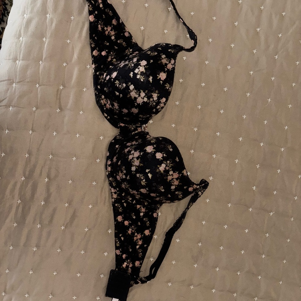 Victoria’s Secret bra
